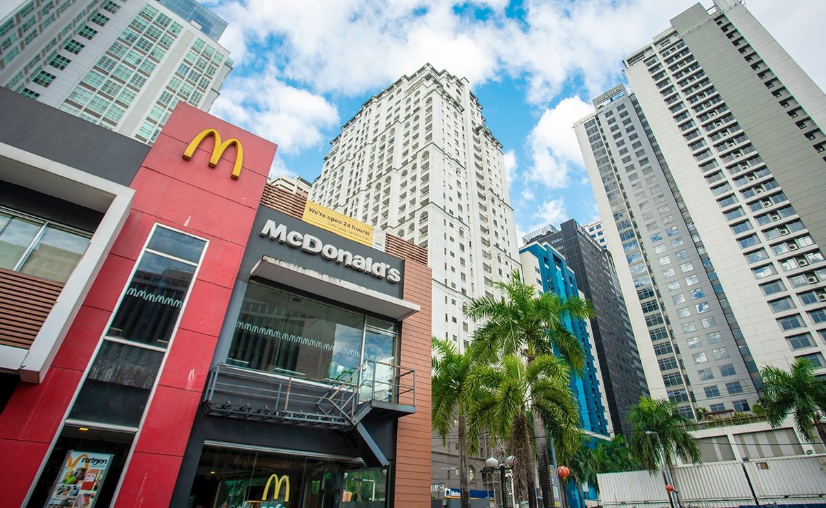 McDonald's Risks Employee Ire By Joining Trend Of Virtual Layoffs